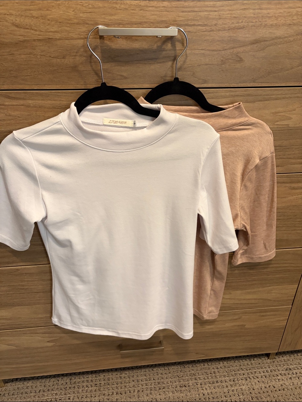 Studio Short Sleeve Mock Neck Tees - White & Beige